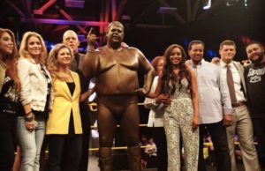 Dusty Rhodes Honored With Bronze Statue At WrestleMania AXXESS