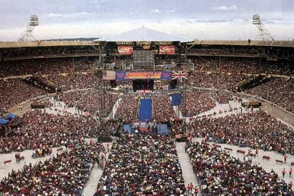 London Mayor Open To Hosting WrestleMania, Crazy X-Ray Of Regal’s Neck