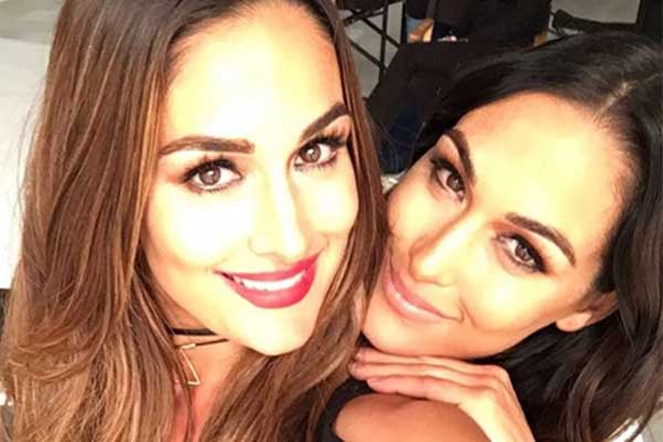 Bella Twins’ New Lingerie Company Moving Forward, Renee Young Reacts To Dean’s Loss, More