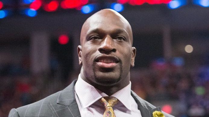 Titus O’Neil Offers Advice To Jordan Myles