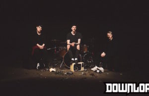 VIDEO: Mark Andrews Attacked by Pete Dunne During his Band’s Download Festival Set