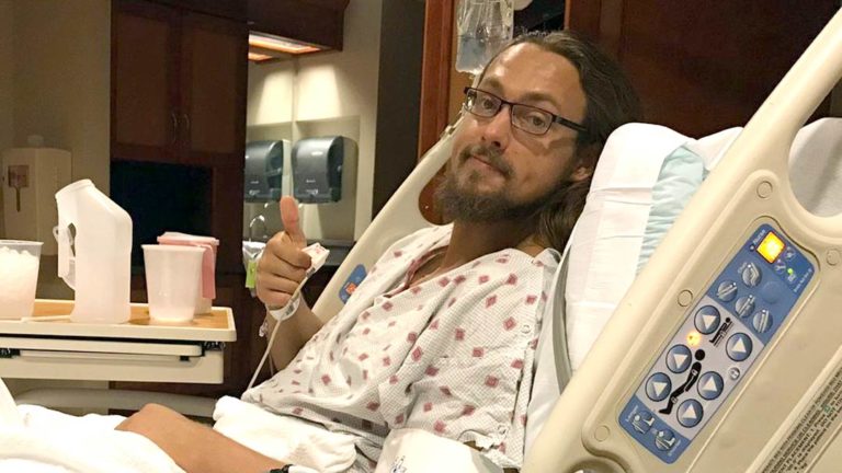 Big Cass Undergoes Knee Surgery (Photos)