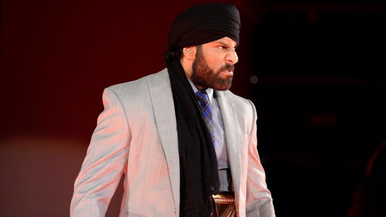 Jinder Mahal Signs New Contract With WWE