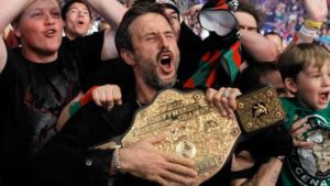 David Arquette Gets Back In The Ring During Local Event (Video), The Rock Reveals New Headphones (Photo)