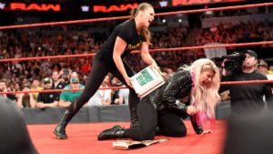 UFC Champion Offers To Help Alexa Bliss Train For Ronda Rousey