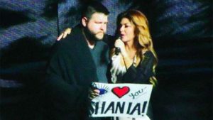 Kevin Owens Joins Shania Twain On Stage at Concert (Video)