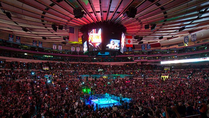 Madison Square Garden Gives WWE Legends Special Commemorative Gifts