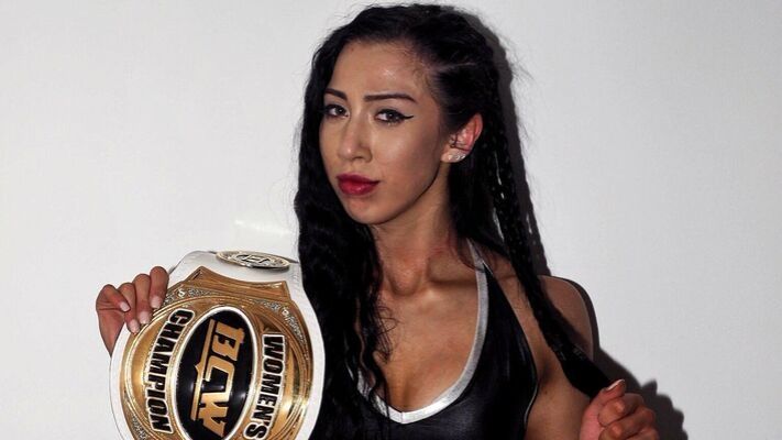 WWE Signs Indi Hartwell