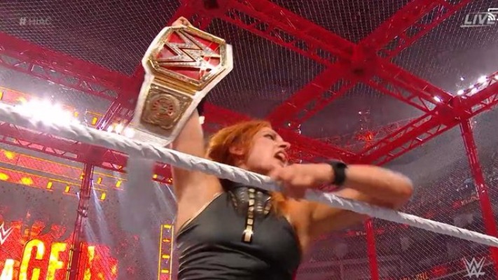 Becky Lynch Retains RAW Women’s Title At WWE Hell In A Cell