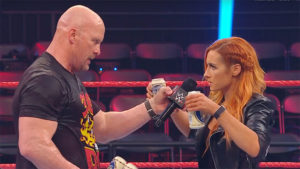 Steve Austin Returns On RAW, Delivers Stunners After The Show (Video)