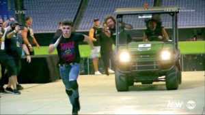 AEW Dynamite Results (5/6): Golf Cart Mania, Moxley’s Next Challenger