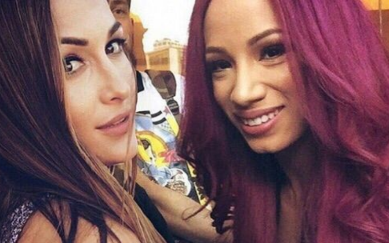 Nikki Bella Praises Sasha Banks: “She’s a Show Stopper!”