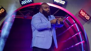 Mark Henry Urges Wrestlers To ‘Have Some Balls’ & Negotiate Health Benefits