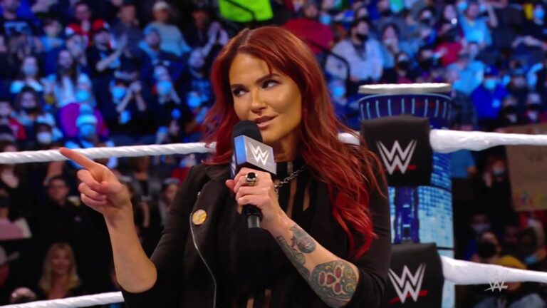 Lita Makes First WWE SmackDown Appearance in 20 Years