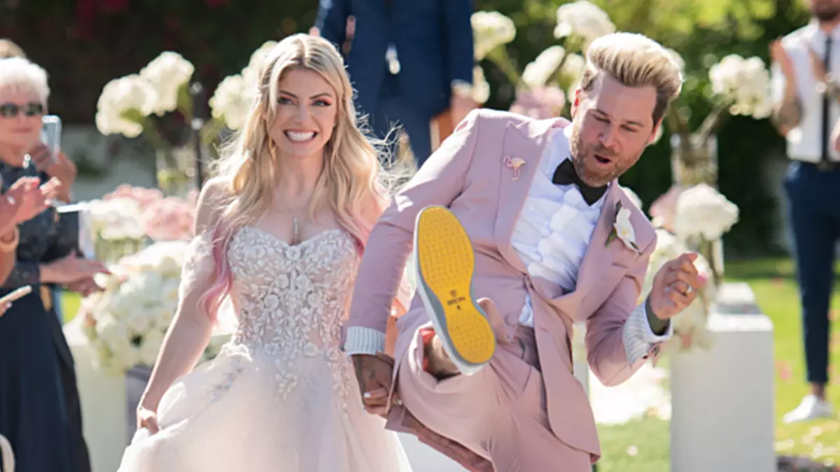 Photos: Alexa Bliss and Ryan Cabrera Married on Saturday