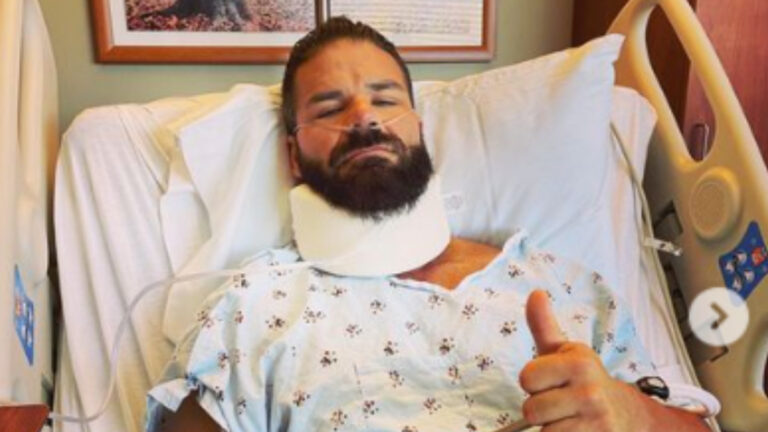 Robert Roode Undergoes Neck Fusion Surgery