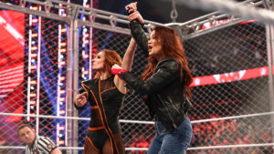 Watch: Lita Makes Surprise Return To End Raw