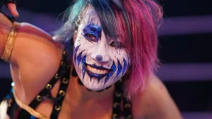 Asuka The Latest Victim Of Autograph-Seeking  Airport Wrestling ‘Fans’