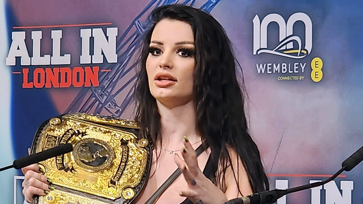 Saraya Re-Signs With AEW