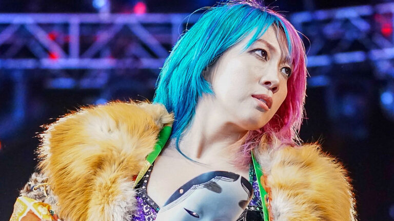 Asuka Still Facing “Troubling” Advances Despite Plea to Fans