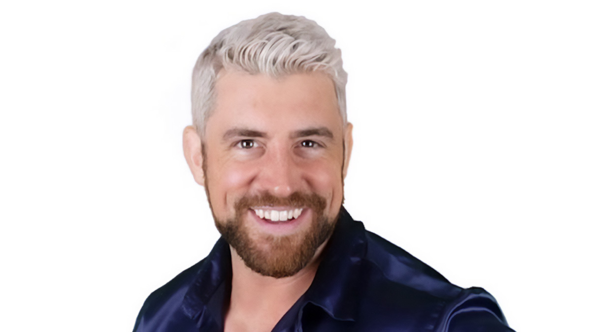 Joe Hendry’s Theme Song Makes History In iTunes Charts