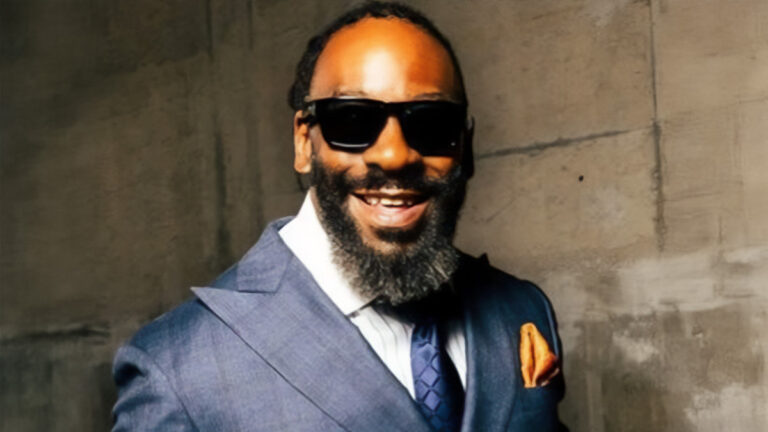 Booker T Urges Young Stars to ‘Stay Above the Fray’ After Ricochet and Je’von Evans Social Media Clash