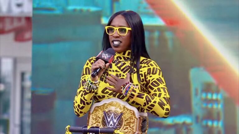Naomi Issues Final Warning to SummerSlam Host Cardi B: ‘She Better Hope She Don’t Run Into Me’