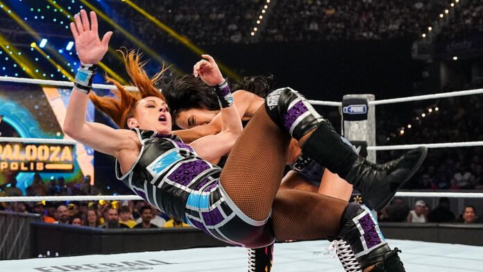 Becky Lynch, AJ Lee