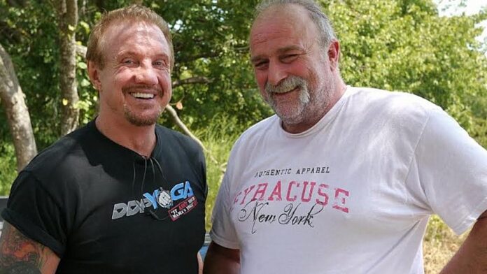 DDP, Jake Roberts, outside