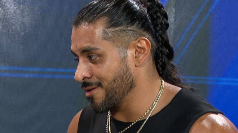 REPORT: Santos Escobar Re-Signs With WWE