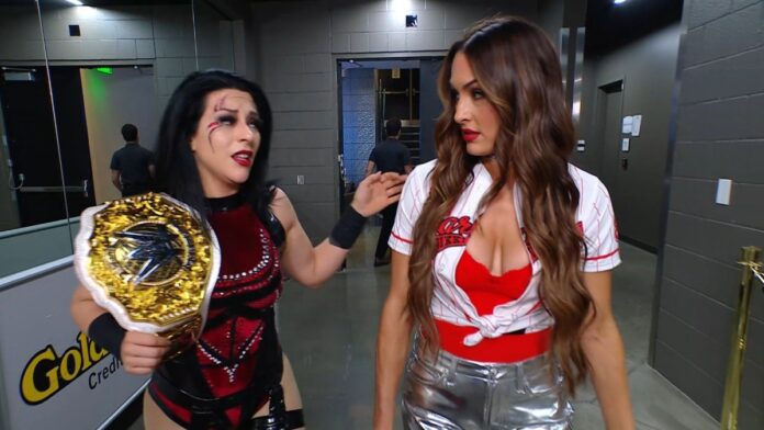 Stephanie Vaquer, Nikki Bella