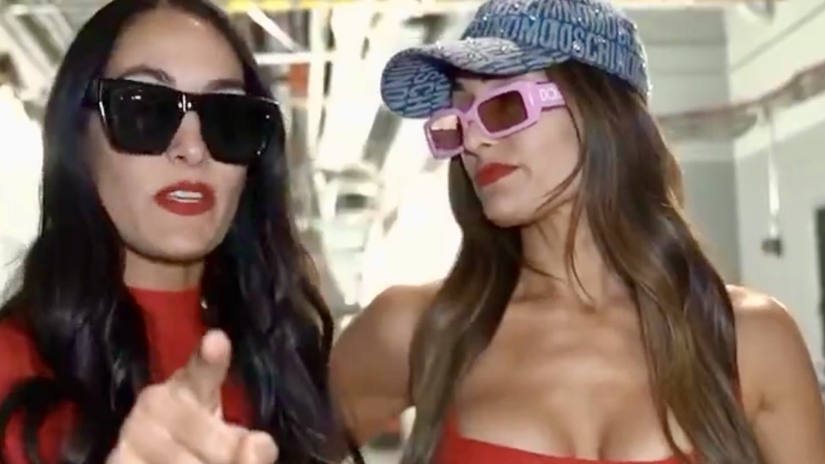 Bella Twins Arrive at WrestleMania With No Mention of Nikki’s Injury