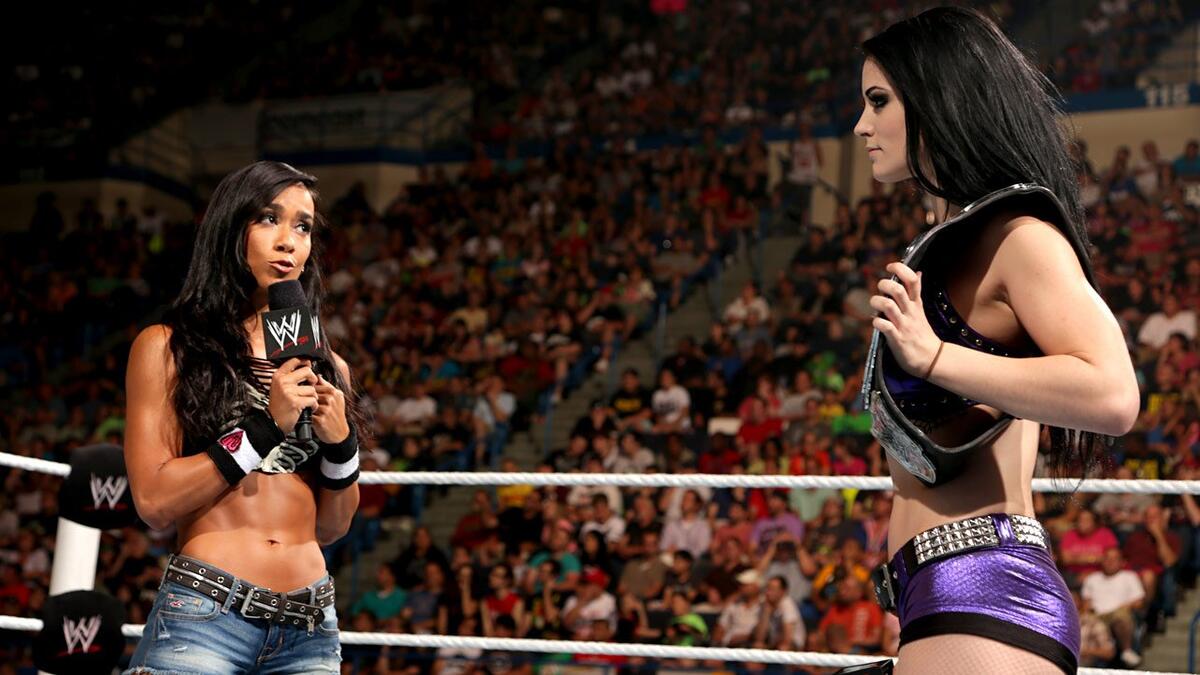 Paige Reunites With AJ Lee After WWE Return SEScoops Paige Reunites With AJ Lee After WWE Return SEScoops