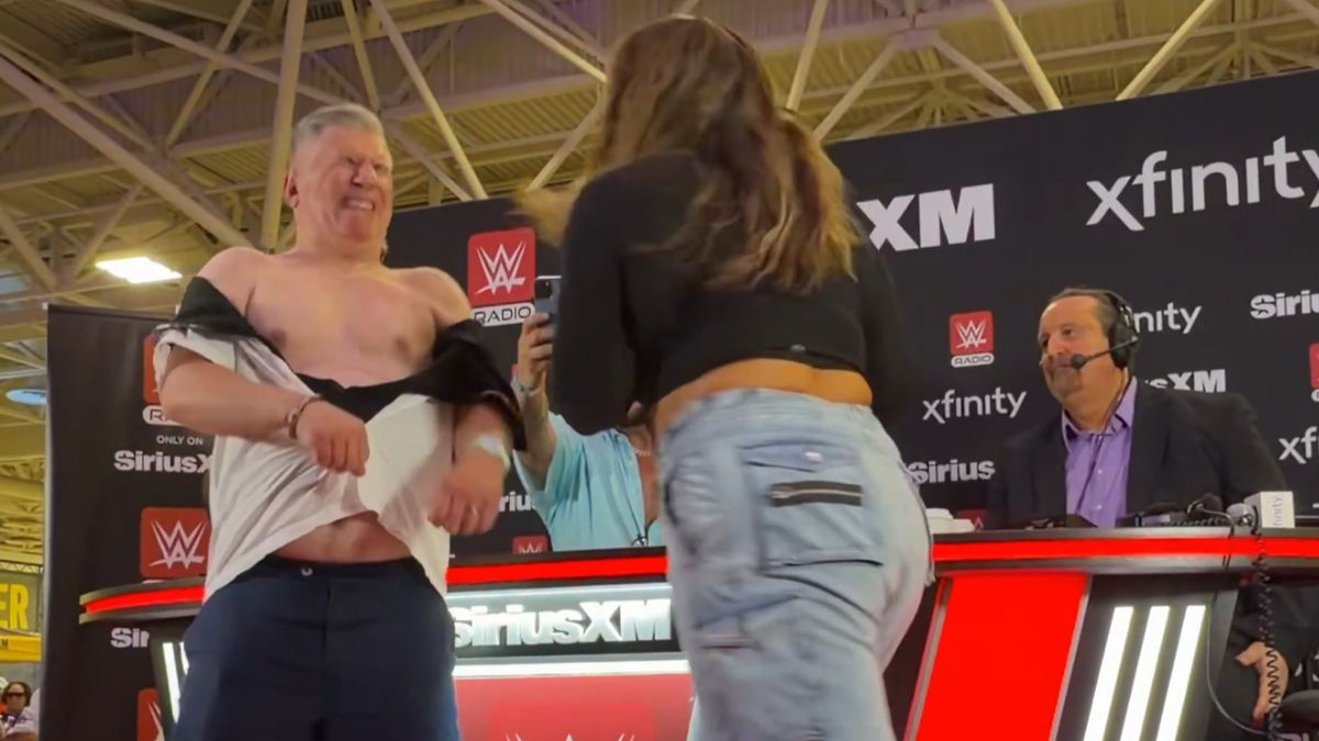 WWE Star Hits Dave LaGreca With Brutal Chop At SummerSlam Takeover