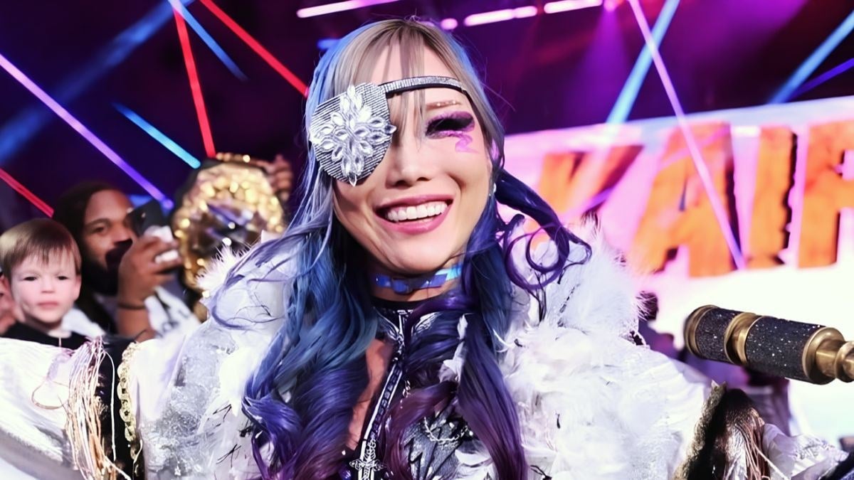 Former WWE Star Tells Fans To Wait As AEW Talks Continue