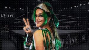 Anya Rune giving the peace sign